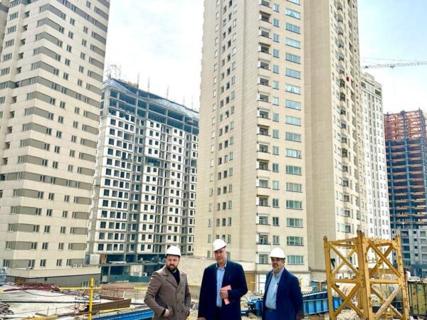 photo_5994529573955552608_y