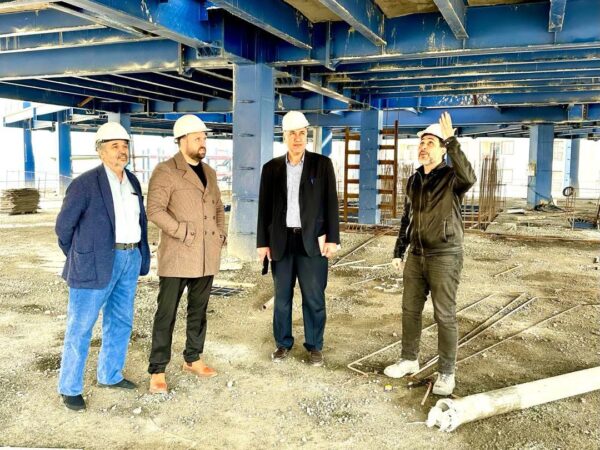 photo_5994529573955552618_y