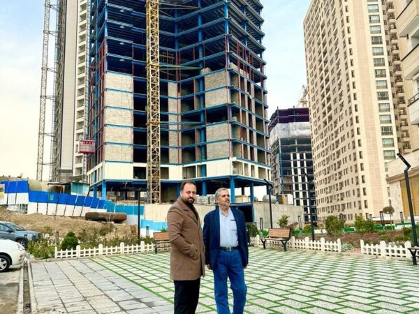 photo_5994529573955552621_y