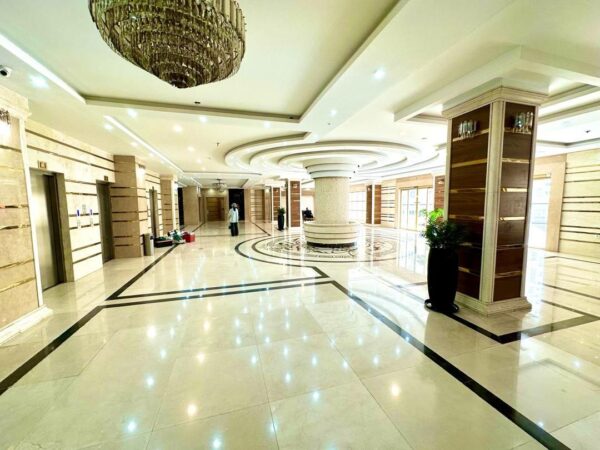 photo_5994529573955552626_y