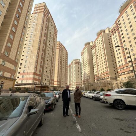 photo_5994529573955552630_y