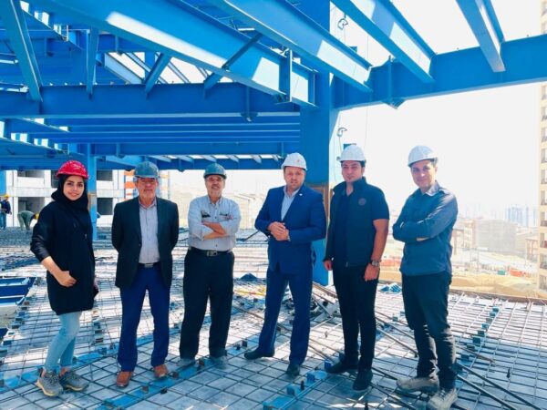 photo_5994529573955552789_y