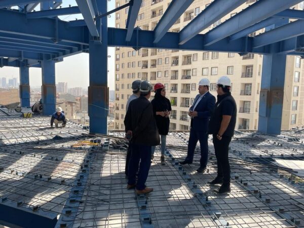 photo_5994529573955552791_y