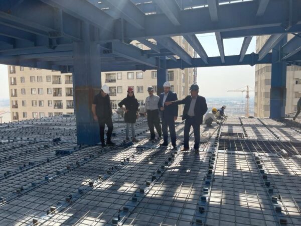 photo_5994529573955552794_y