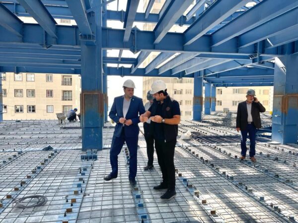 photo_5994529573955552799_y