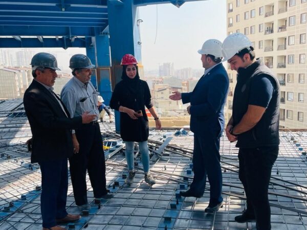 photo_5994529573955552804_y