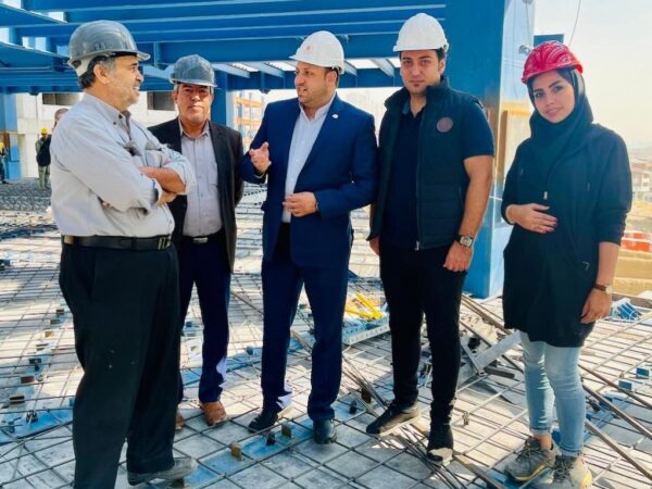 photo_5994529573955552810_y