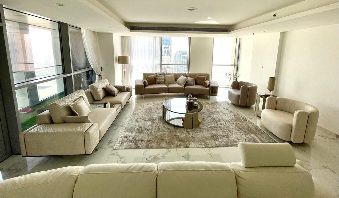 photo_5994529573955552858_y