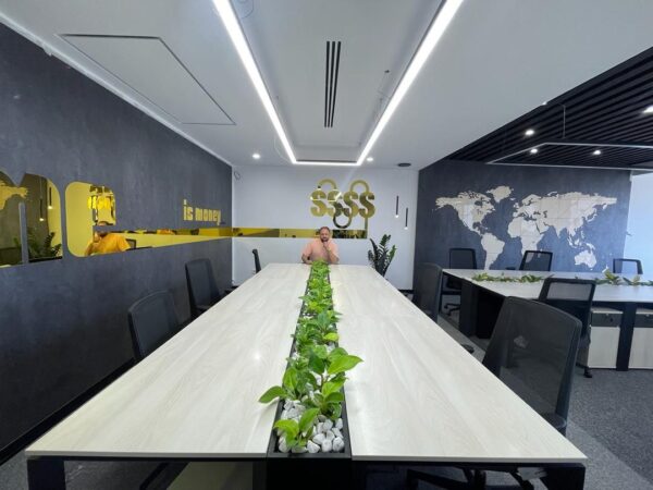 photo_5994529573955552876_y