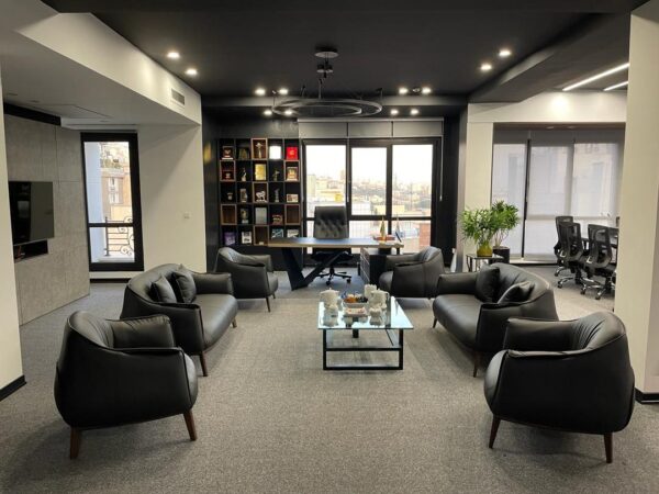 photo_5994529573955552877_y