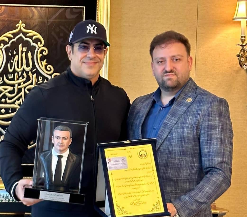 تجلیل از نخبه ایرانی خارج از کشور دکتر برایان اعتماد توسط دکتر ابوذر شهپری