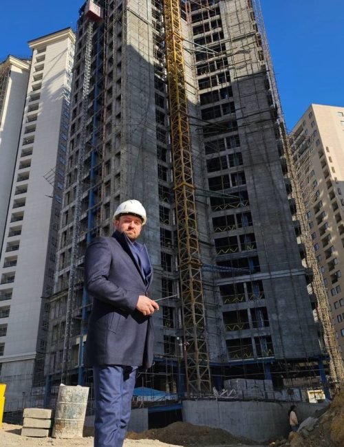 «دکتر ابوذر شهپری، مدیرعامل هلدینگ برج‌سازان بیم»